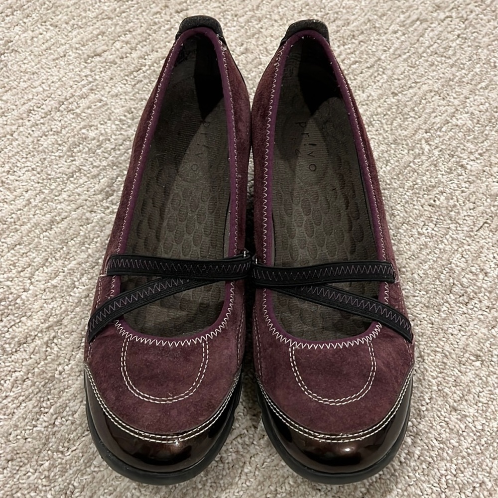 Purple suede Privos